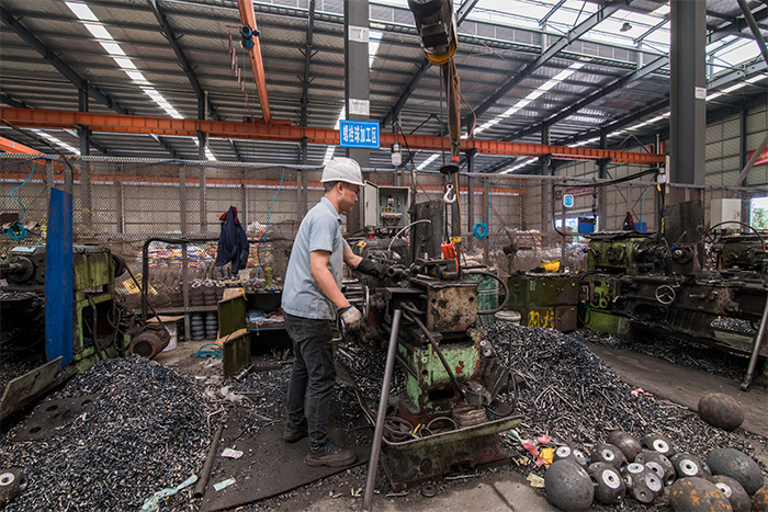 周口网架配件-螺栓球加工车间